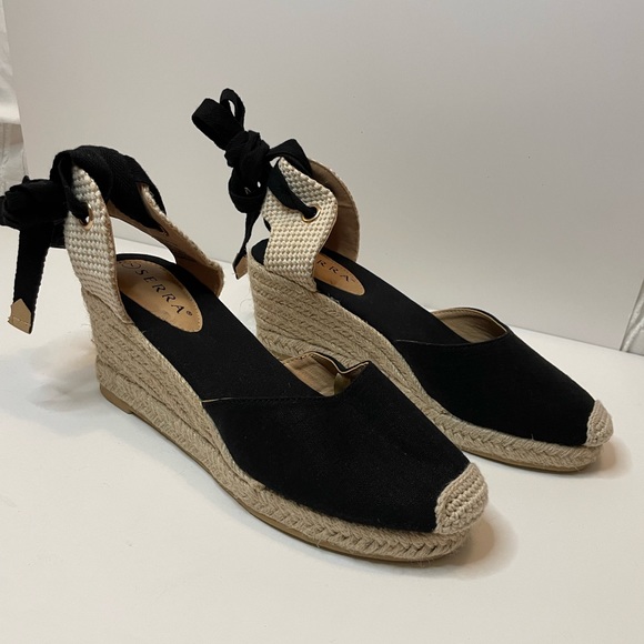 Serra Shoes - NWOB Serra Espadrille Wedge Sandals Ankle Ties Black Womens Size 7